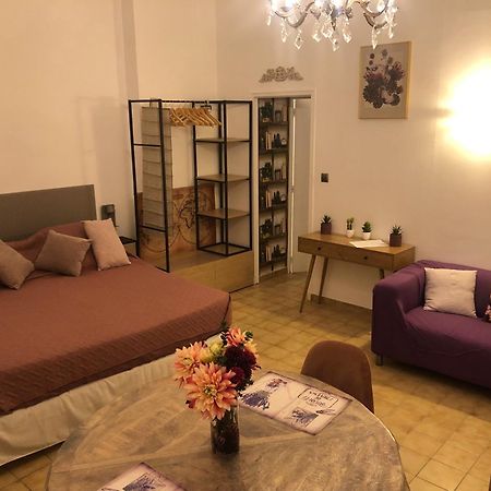 Studio Au Coeur D'Avignon Intra-Muros Экстерьер фото